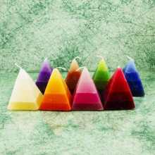 Piramis rusztikus gyertya * 4 rétegű - zöld 7 cm
