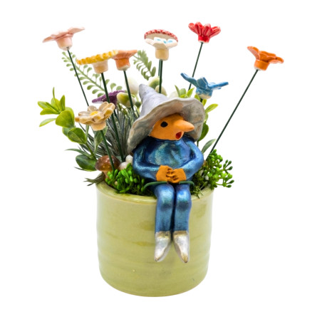 "Szerencsehozó Manócska"...